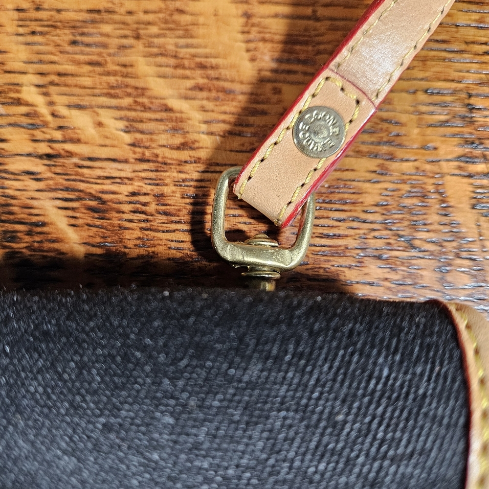 Dooney & Bourke Cabriolet Canvas Crossbody Clutch Vintage NWT - Picture 11 of 11